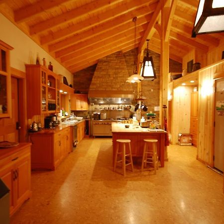 Bear Claw Lodge Kispiox Extérieur photo