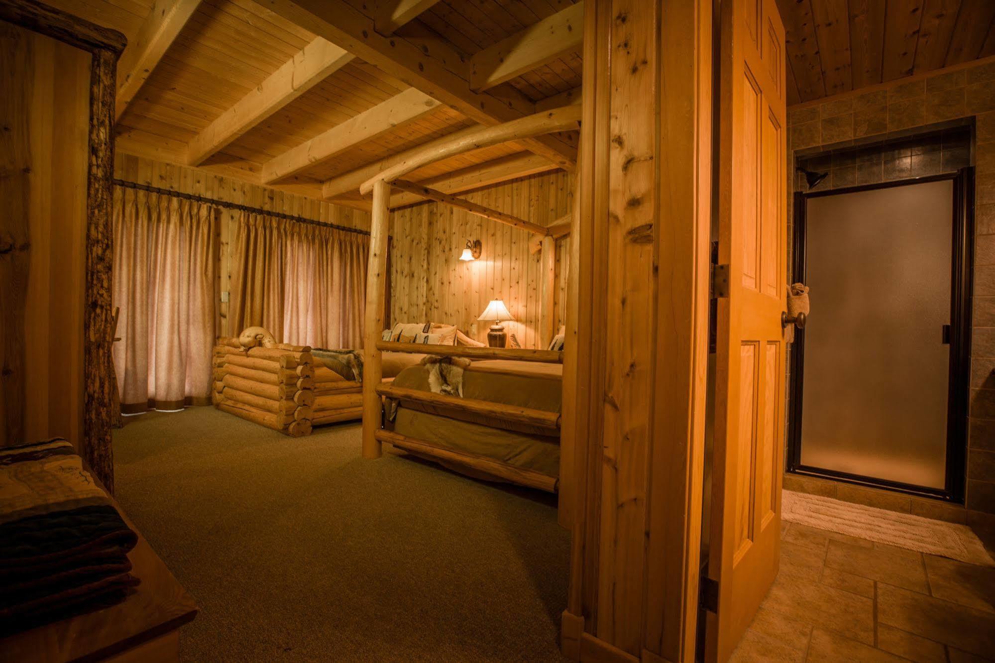 Bear Claw Lodge Kispiox Extérieur photo